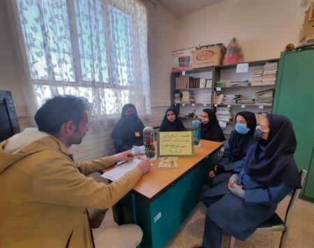 برگزاری نشست کتابخانه ای در دبستان سیدقطب رادکان