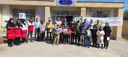 حضور کتابخانه سیار در کاروان سلامت چناران سیداباد