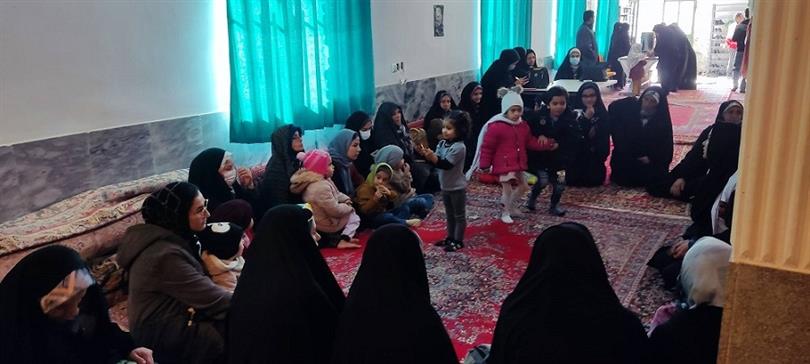 معرفی کتاب به مناسبت روز زن درحسینیه روستای قیاس آباد